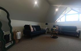Mount Bolton Apartment